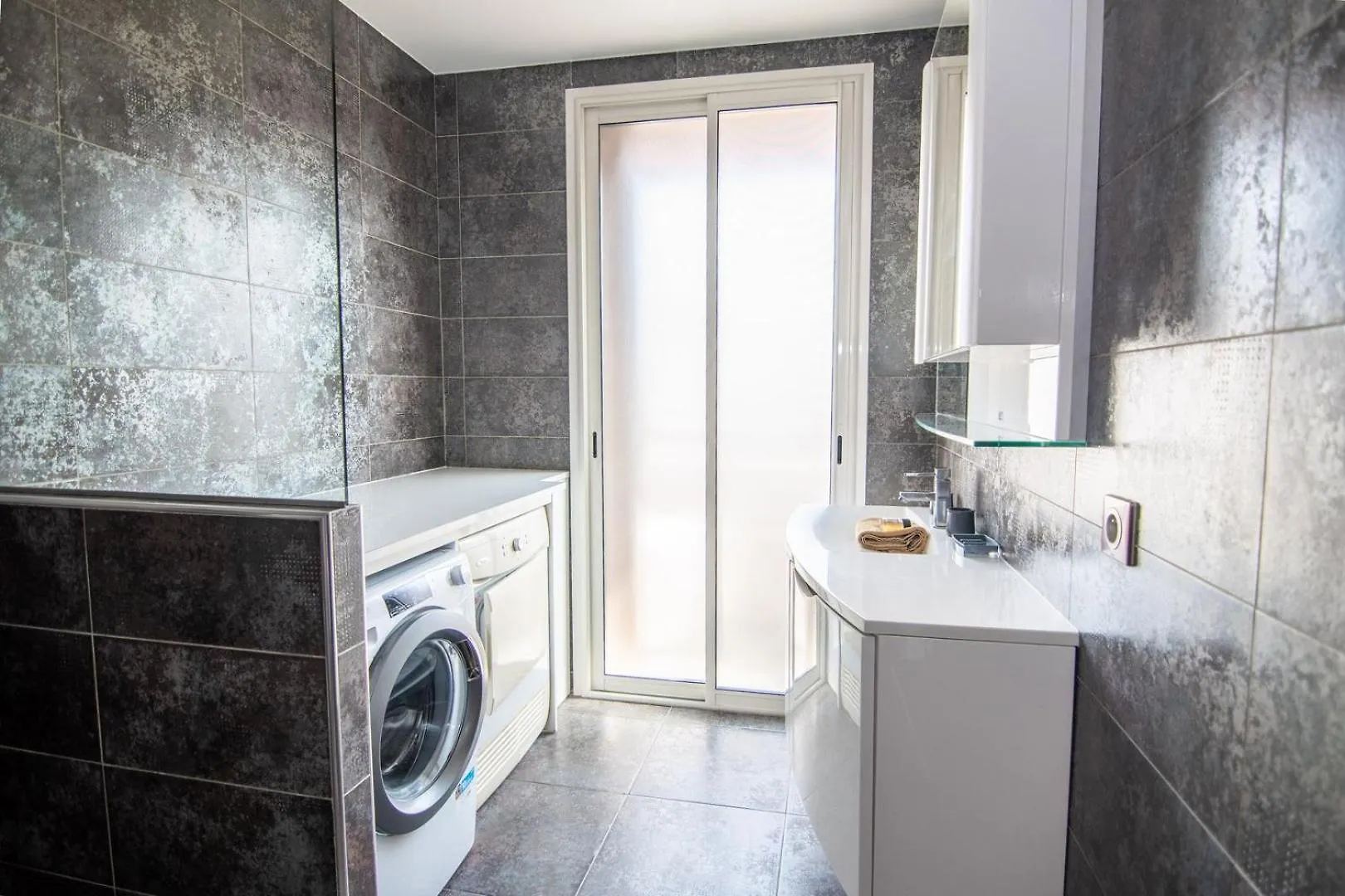 Apartament Beau 3P Proche Hippodrome - Parking Prive Cagnes-sur-Mer